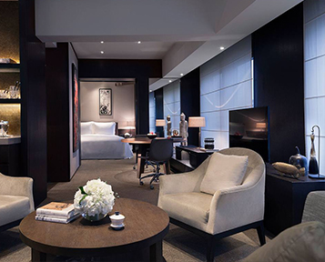 How new Google Nexus 10 compares with rivals